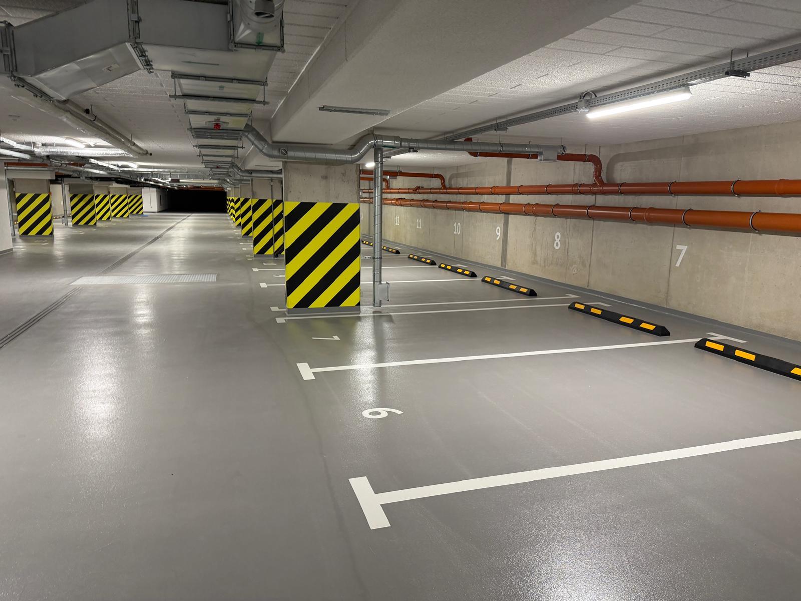 Garaż podziemny, System parkingowy z oznakowaniem